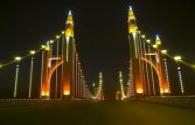 Illuminazione a LED di San Francisco Oakland Bay Bridge